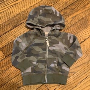 Boys Carter’s camo zip up jacket 6m